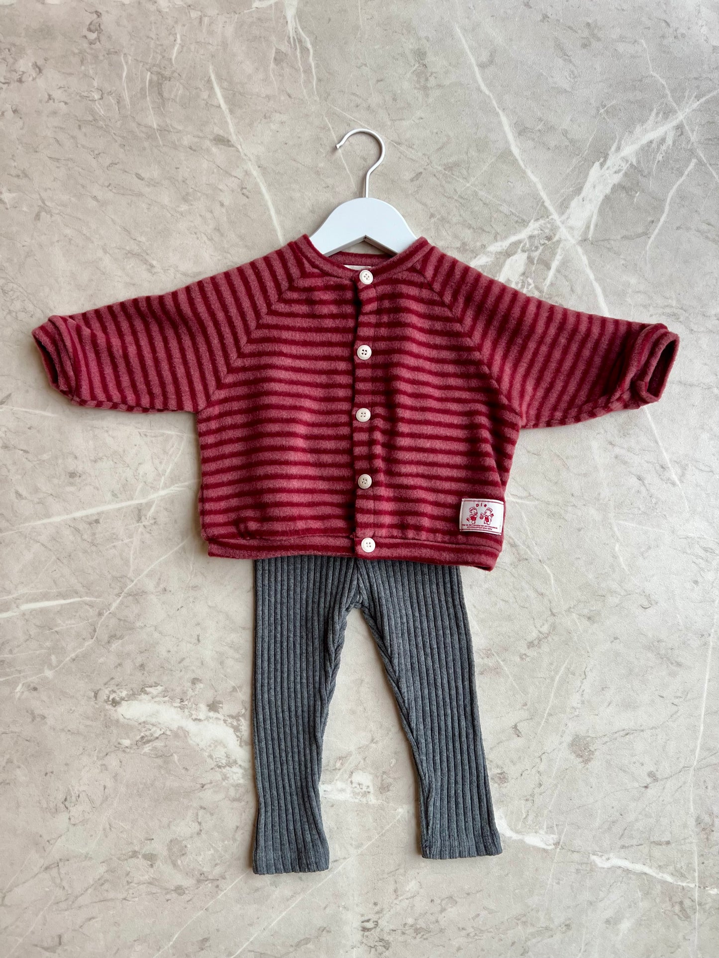 Merry Cardigan - Wine