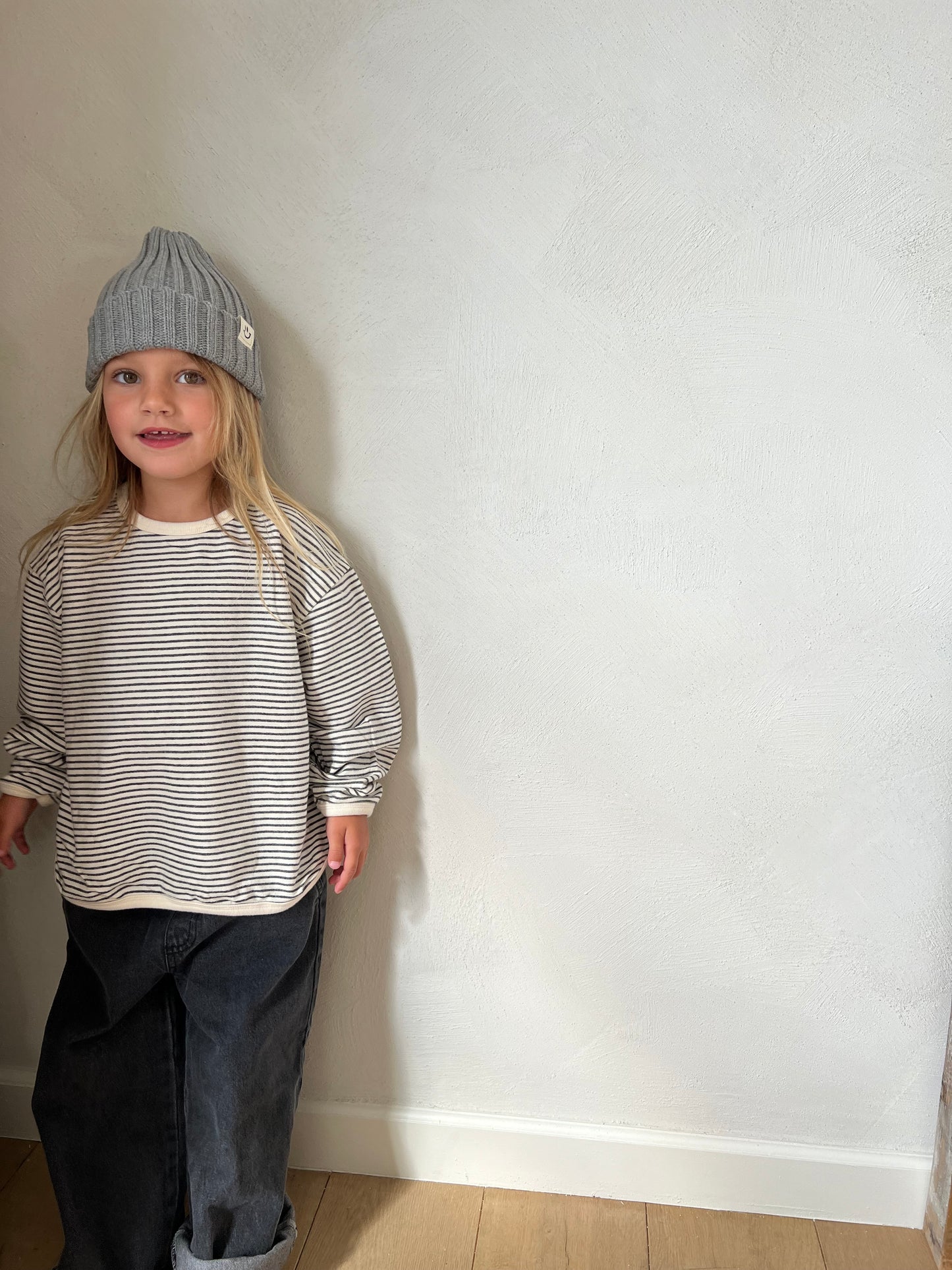 Cream stripe piping tee - Charcoal