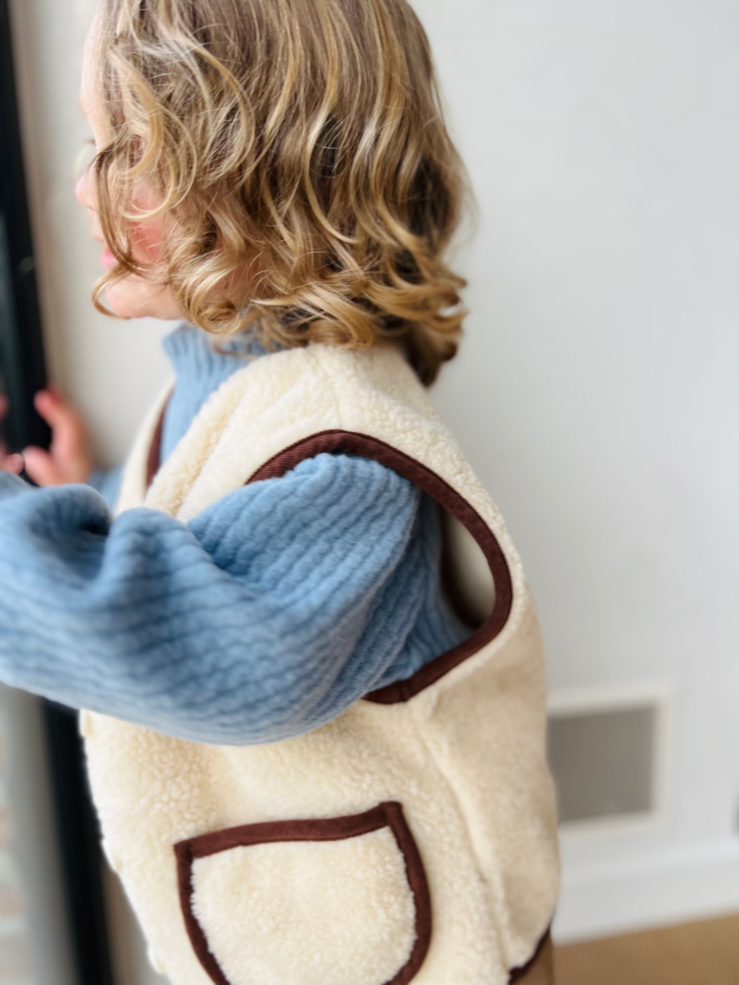Macaron vest - cream/brown