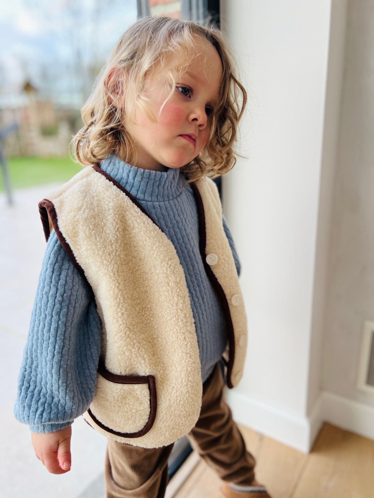 Macaron vest - cream/brown