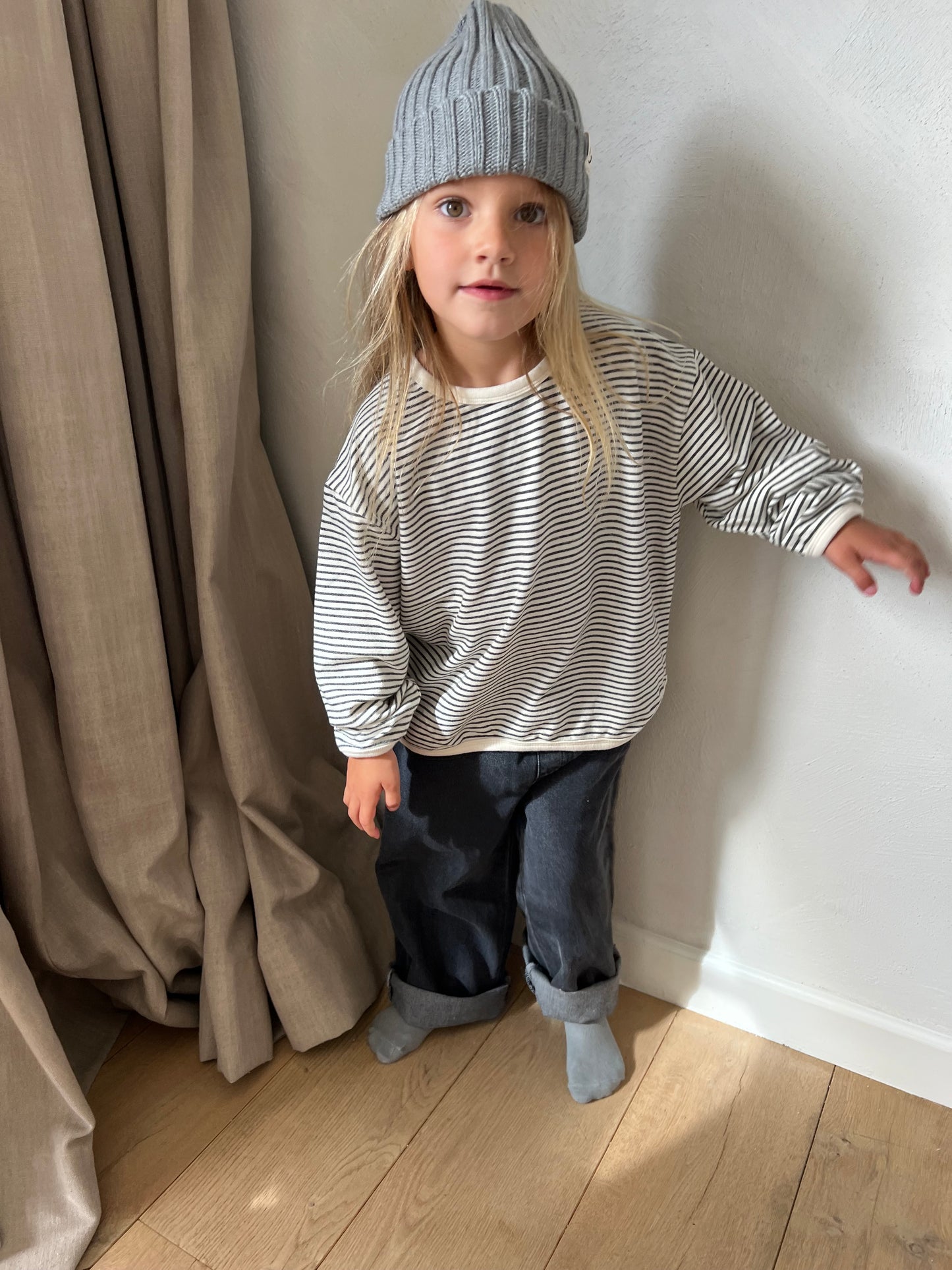 Cream stripe piping tee - Charcoal