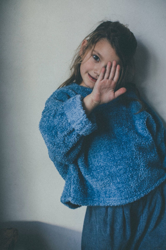 Bong crop fluffy top - sky blue