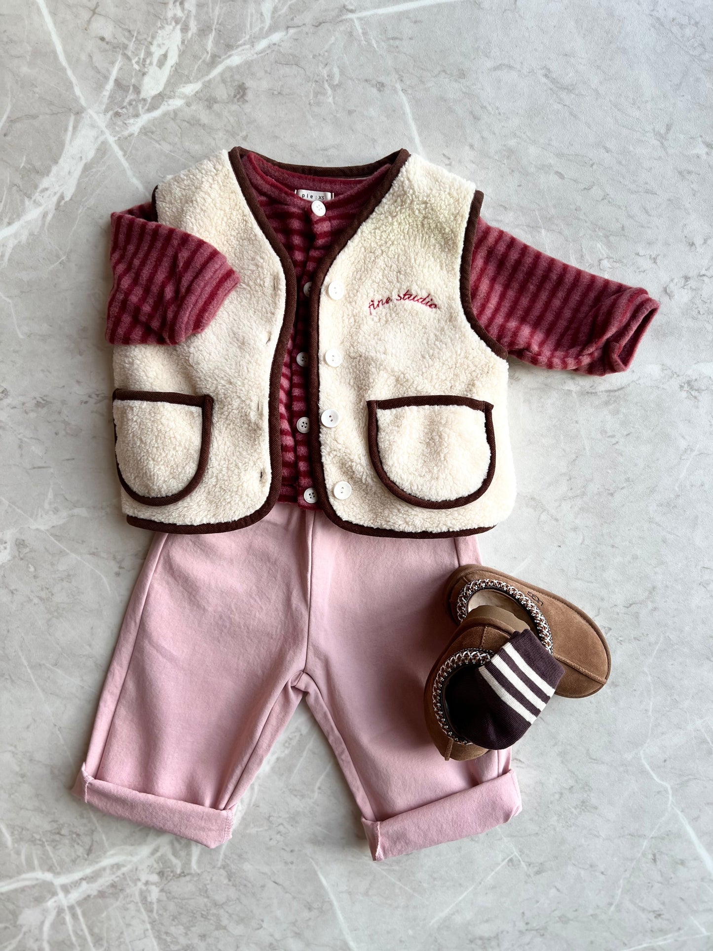 Merry Cardigan - Wine