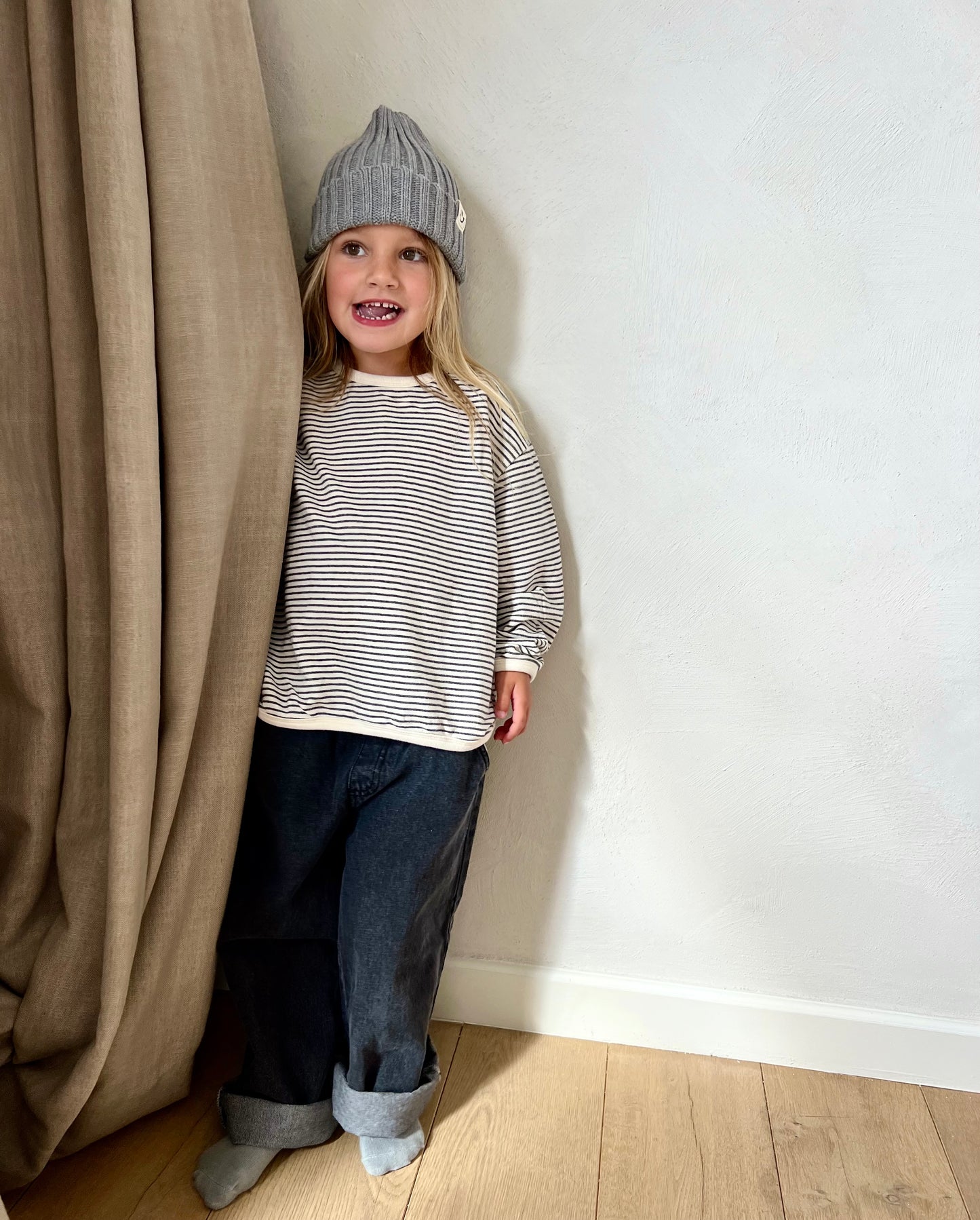 Cream stripe piping tee - Charcoal