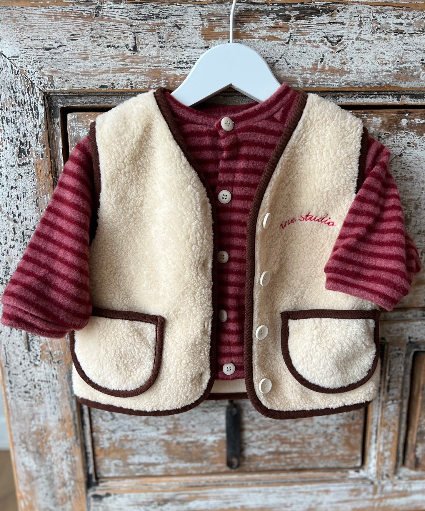 Merry Cardigan - Wine