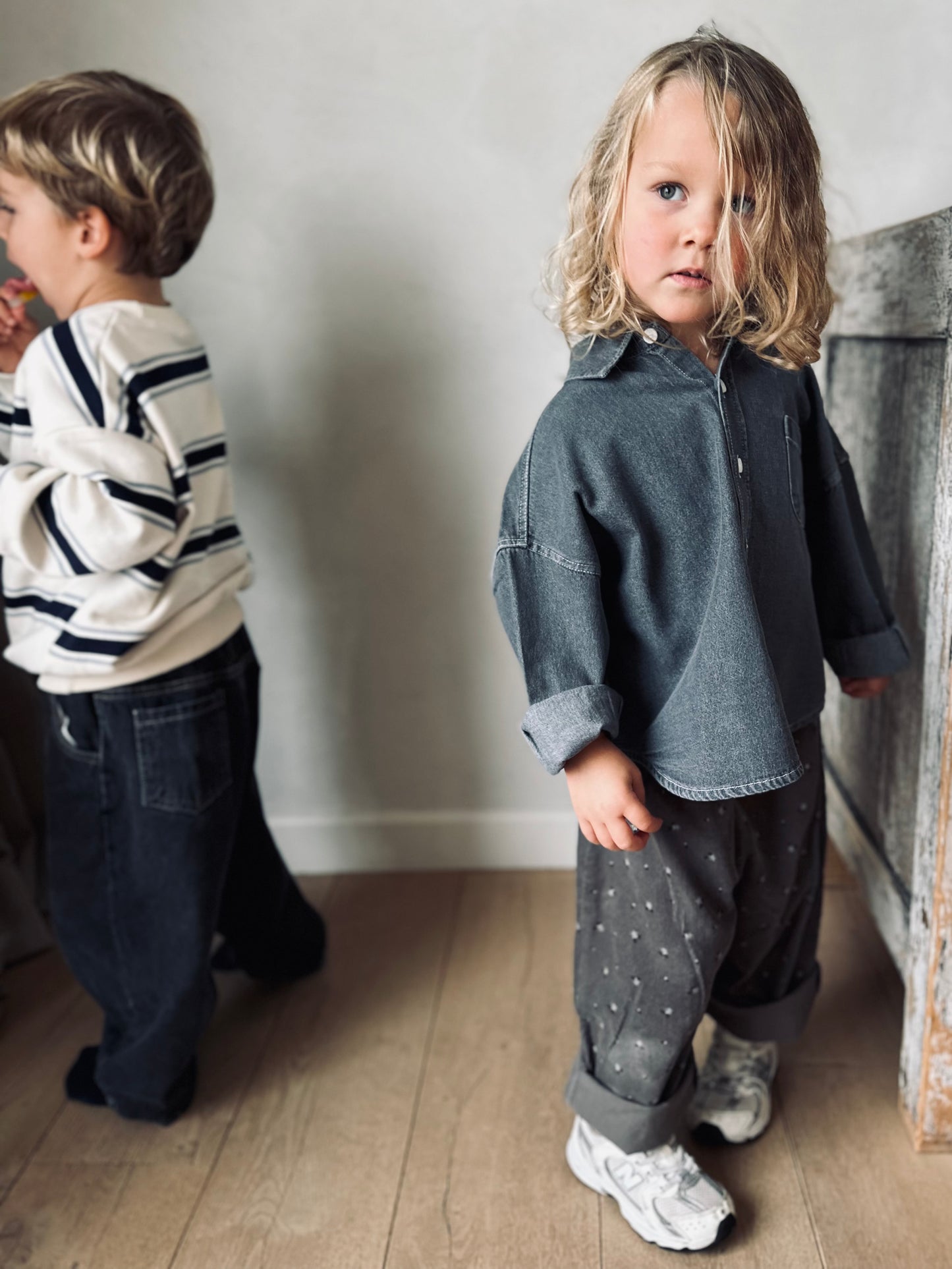 Bucket oversized denim shirt - grey