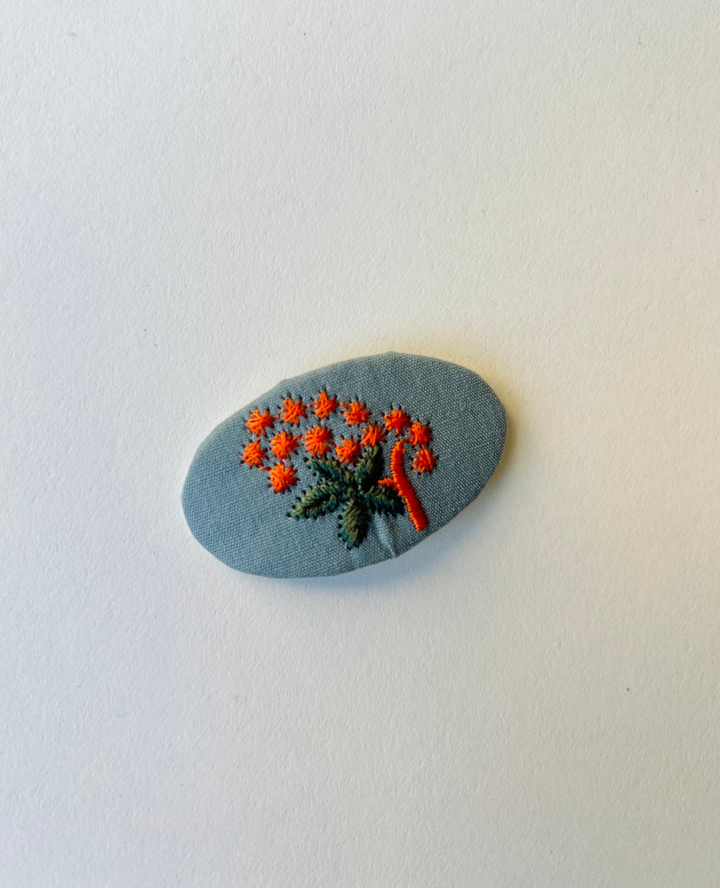 Embroidered hairpin