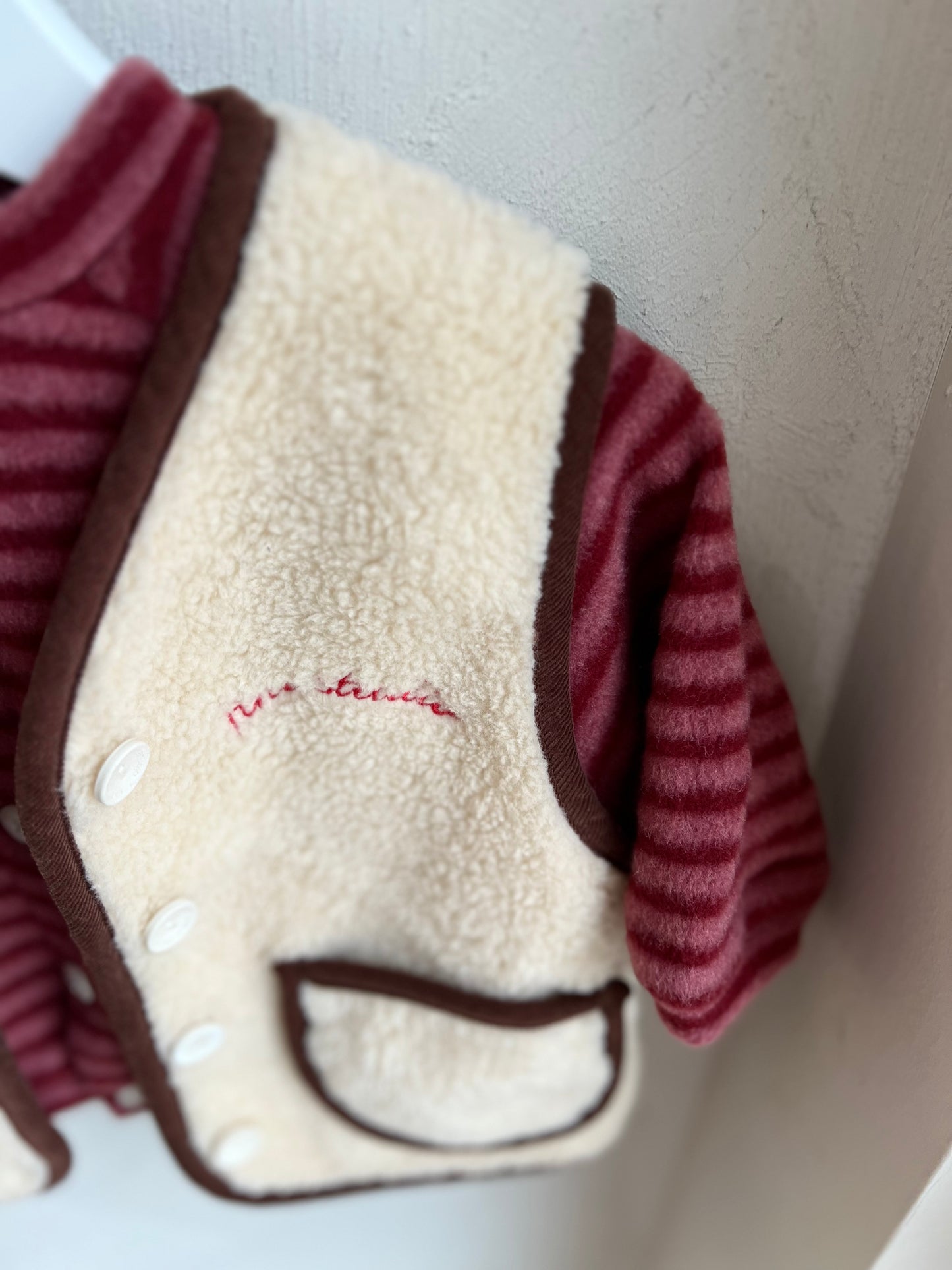 Merry Cardigan - Wine