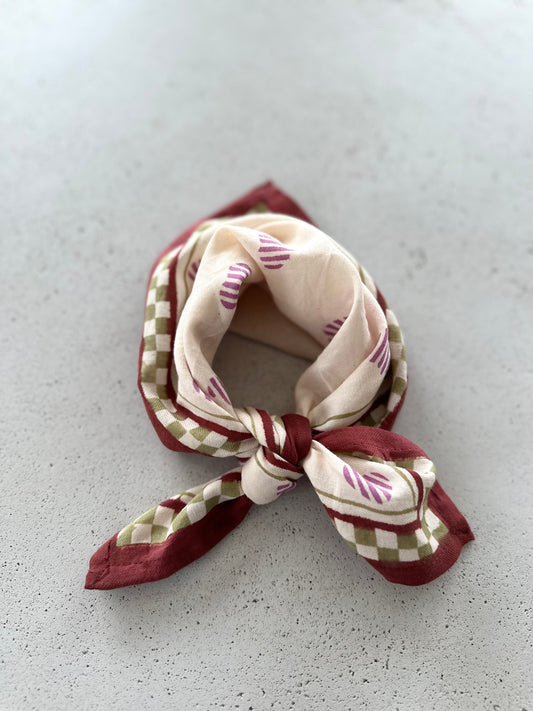 Oscar mini scarf - hearts & green check