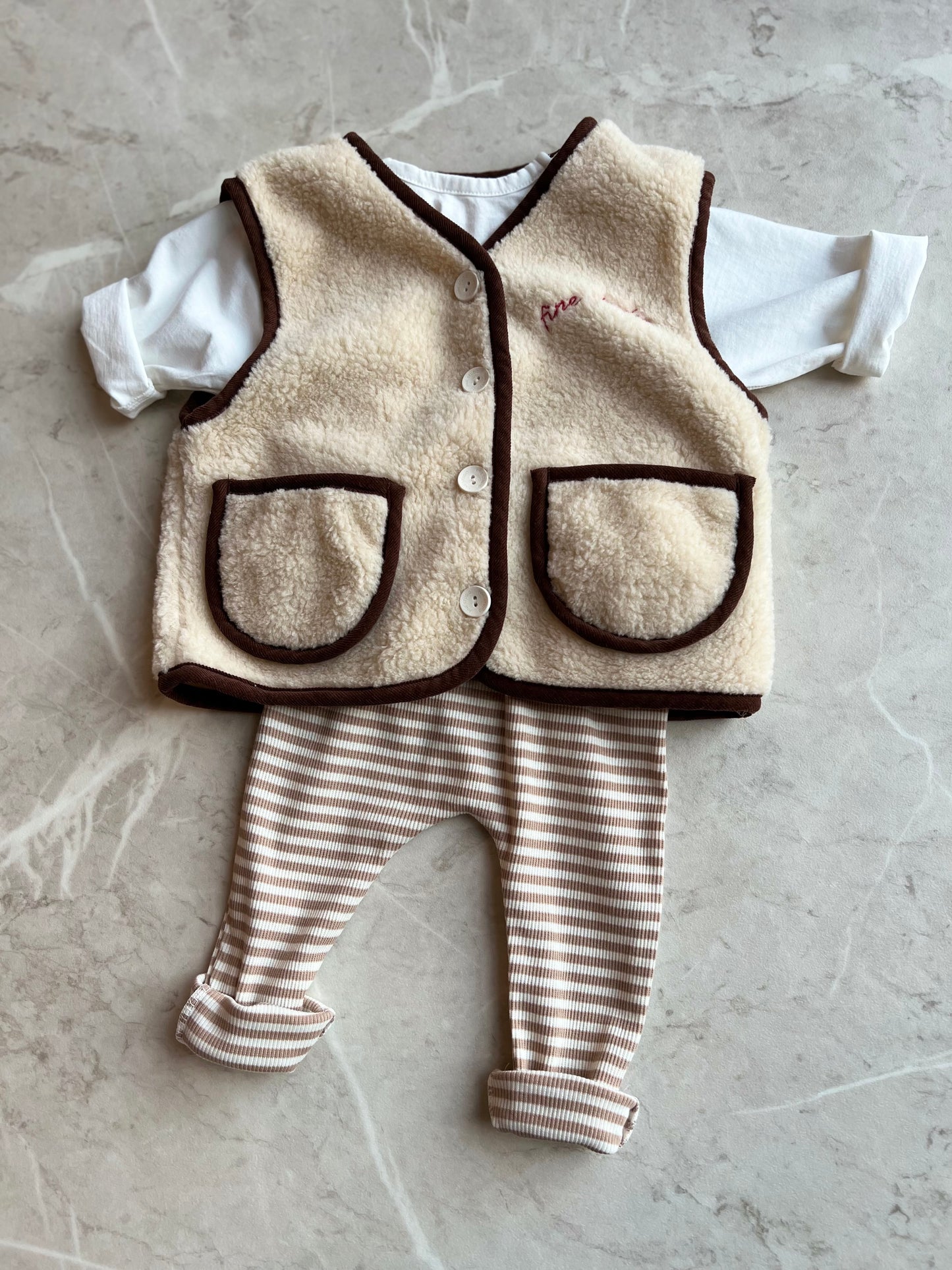 Macaron vest - cream/brown