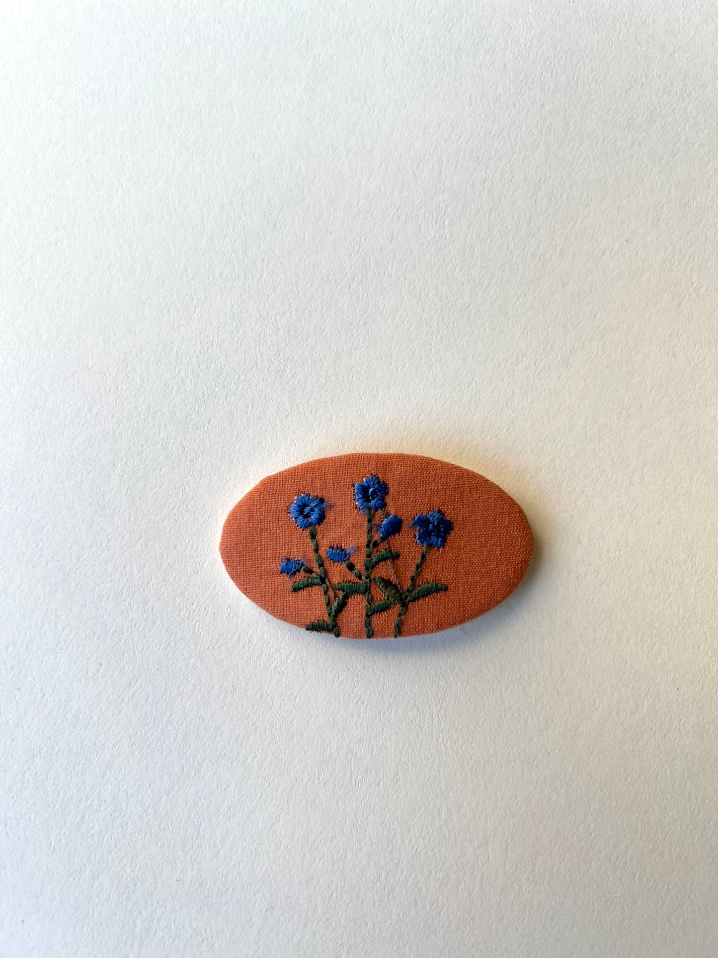 Embroidered hairpin