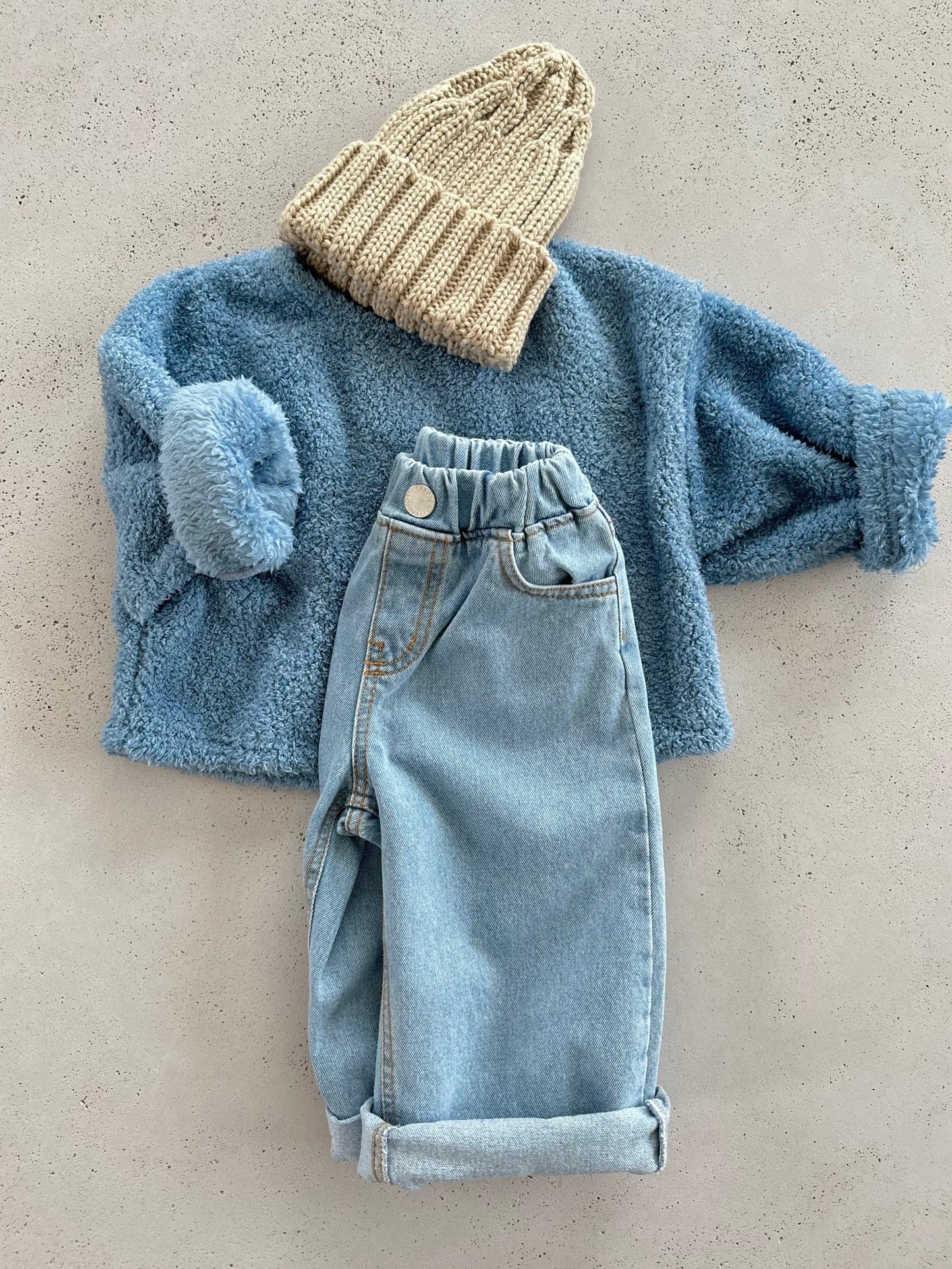 Bong crop fluffy top - sky blue