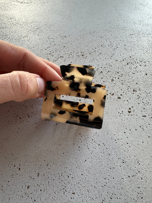 Croco hairclip large - leo