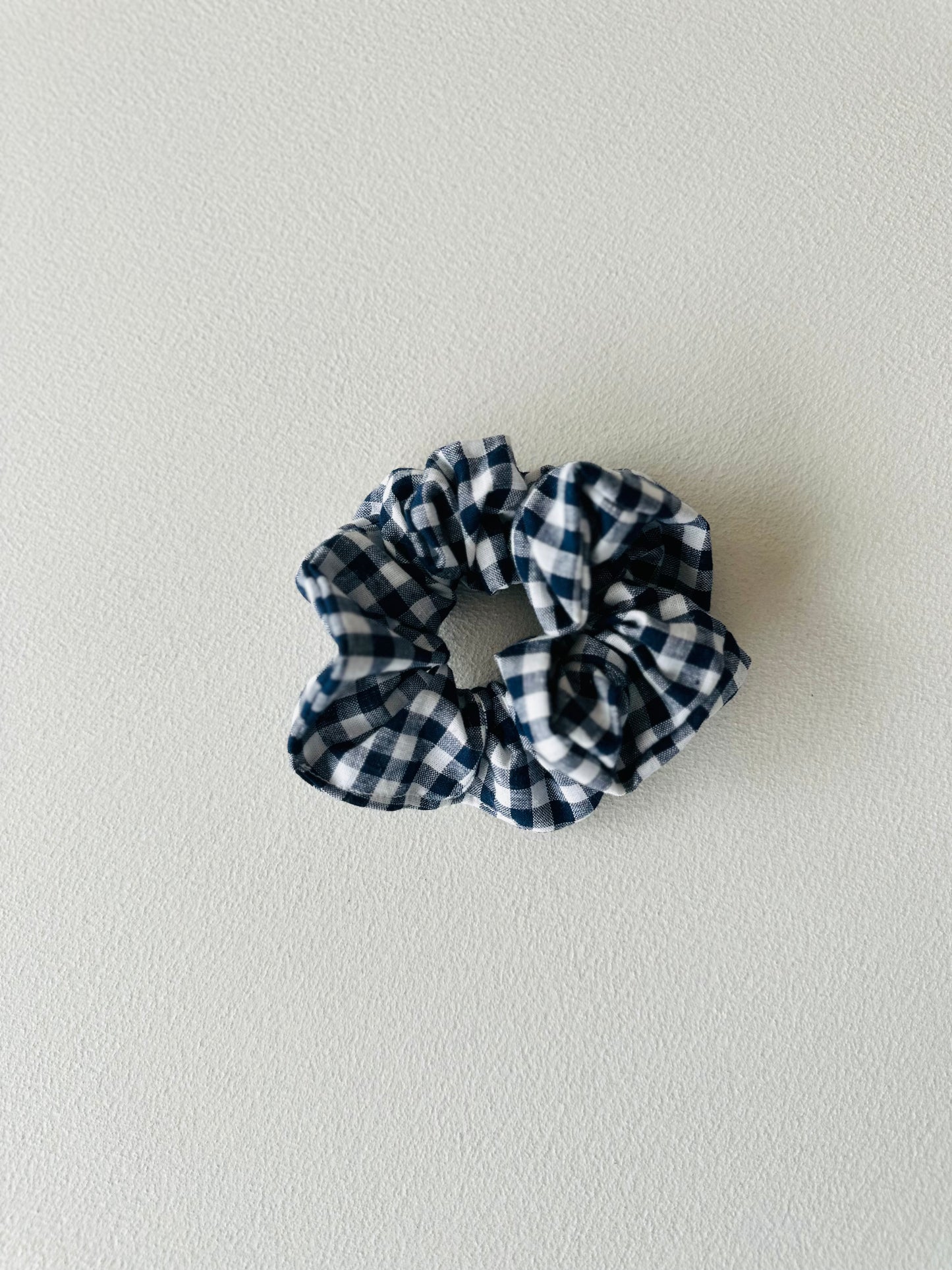 Oversized scrunchie - marine checked