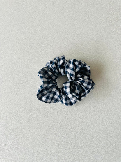 Oversized scrunchie - marine checked