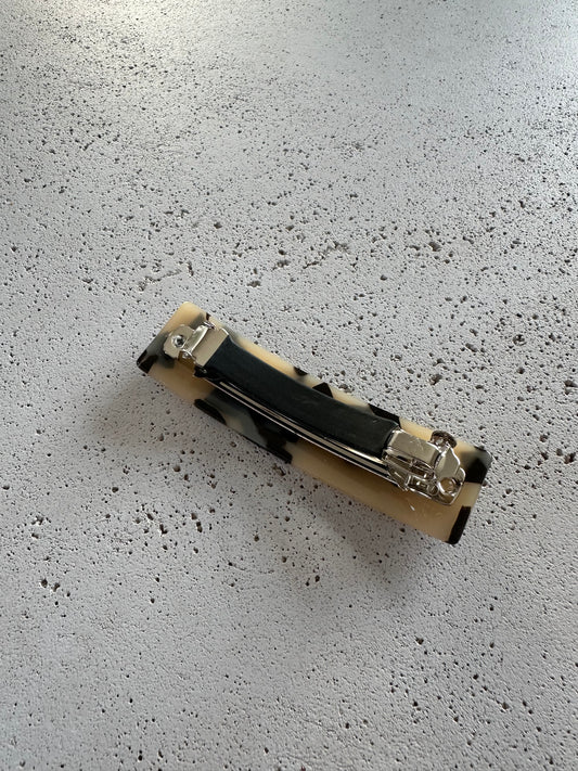 Hairpin Medium - leo