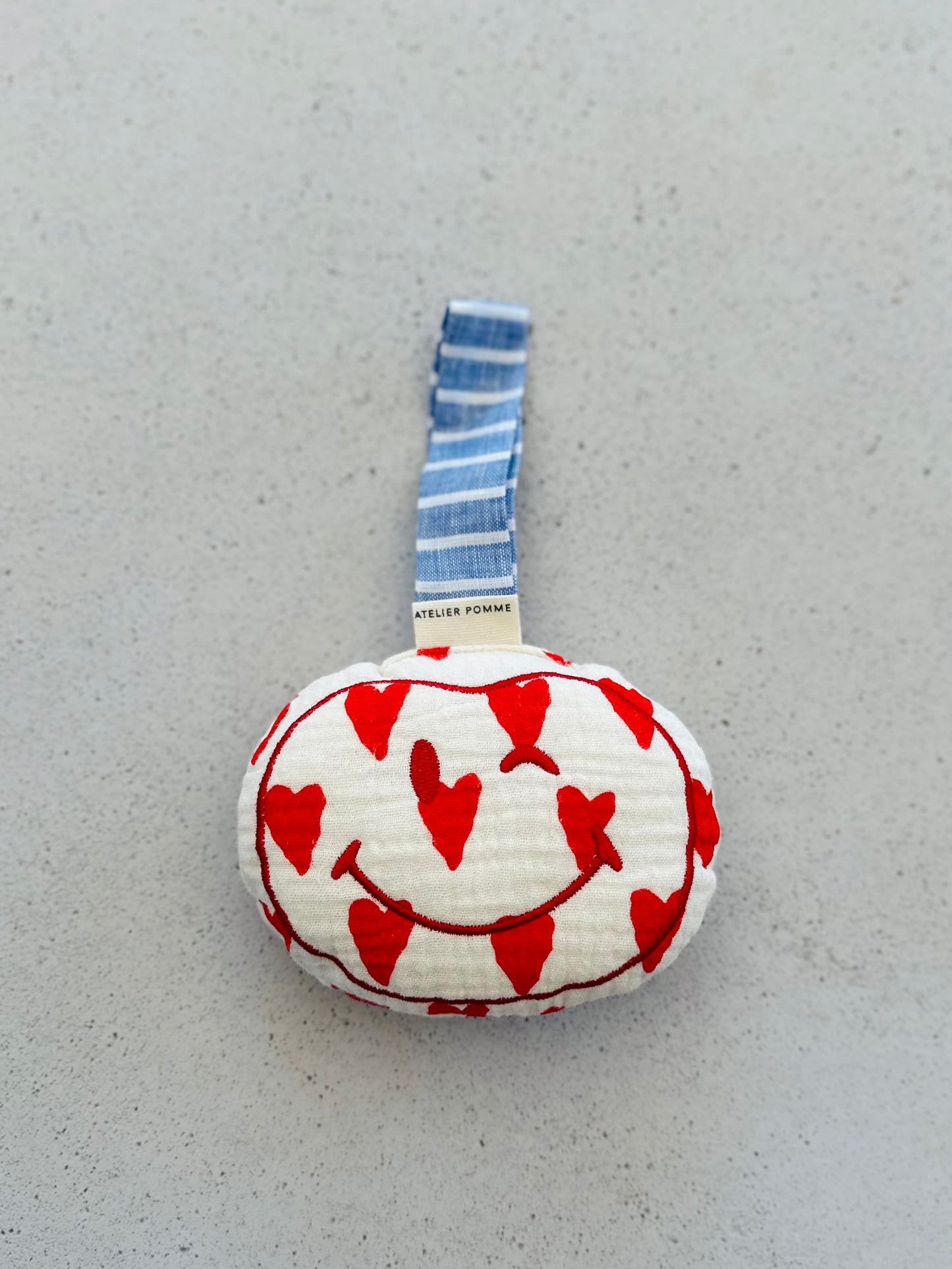 Pacifier cloth pomme - j'adore hearts