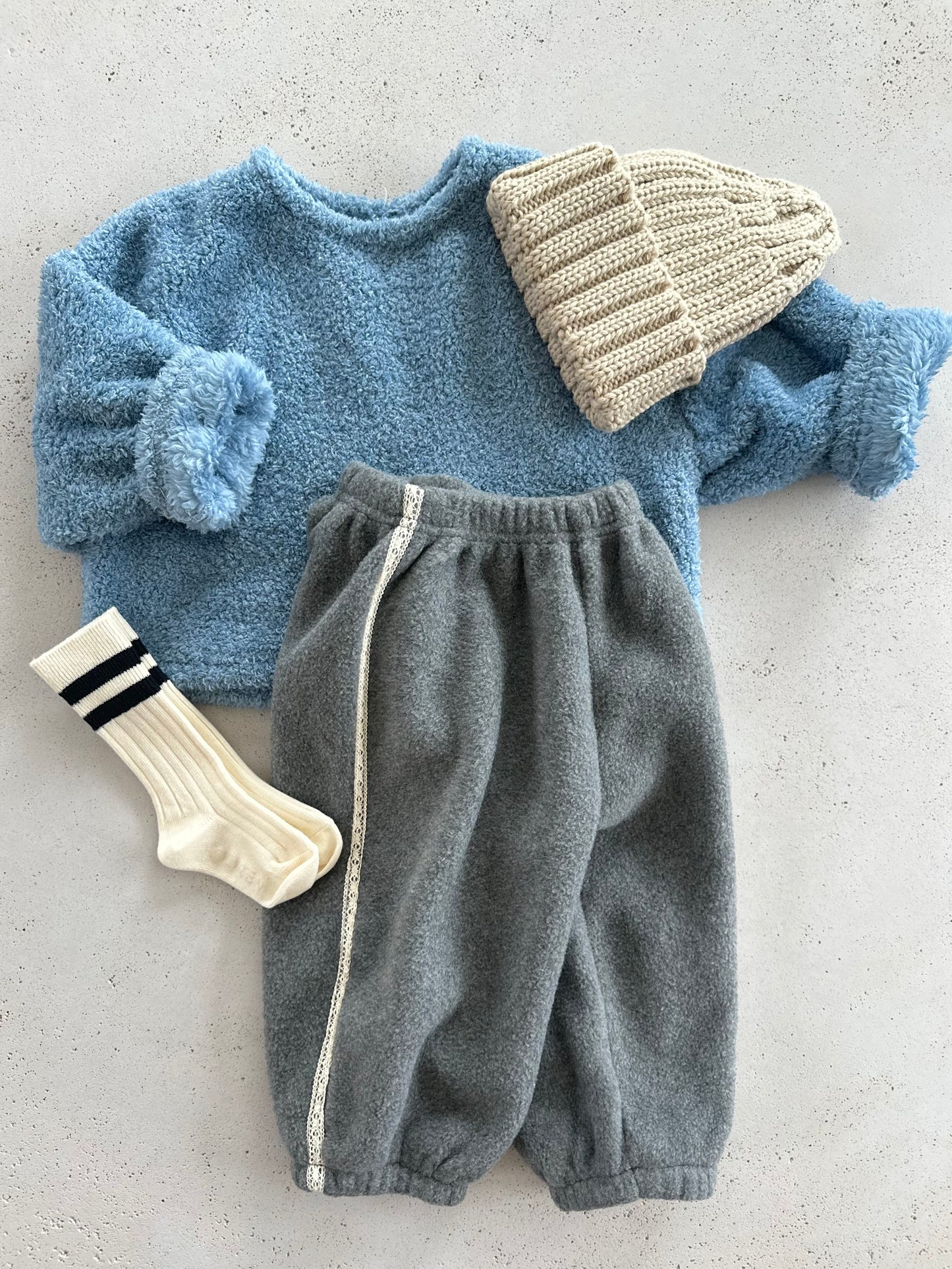 Bong crop fluffy top - sky blue