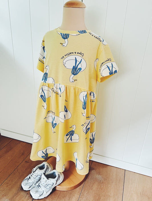 Swan dress - yellow