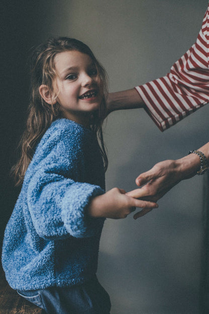 Bong crop fluffy top - sky blue