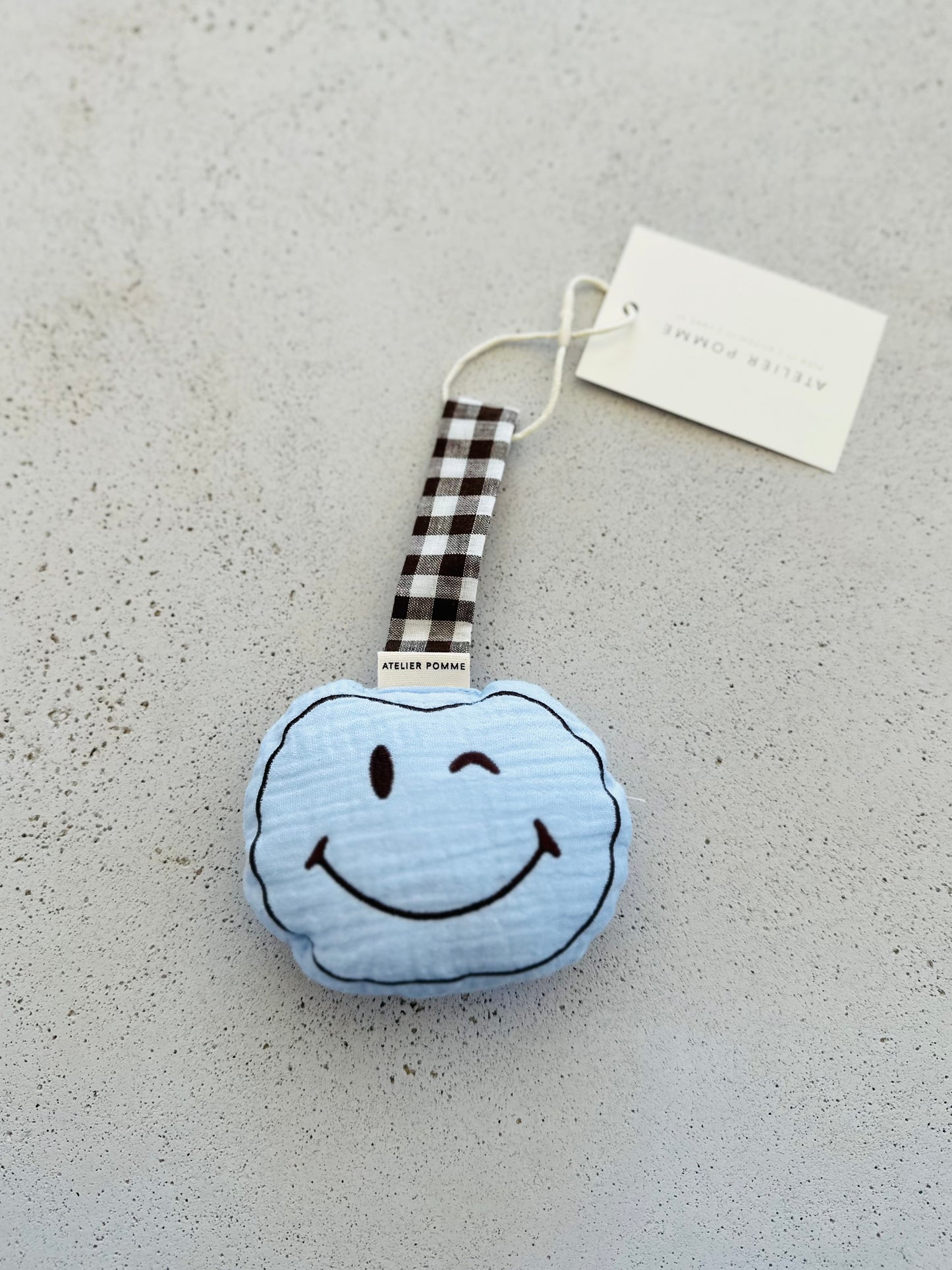 Pacifier cloth pomme - dreamy blue with checked brown strap