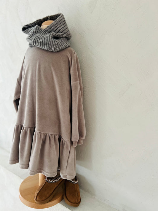 Veloure Dress - Taupe