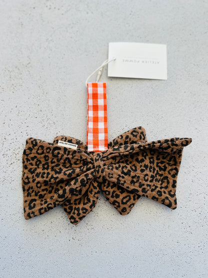 Pacifier cloth bow - leopard brown