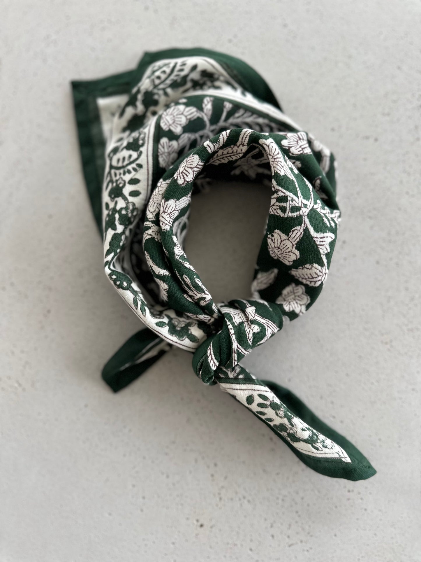Calcutta mini scarf - green