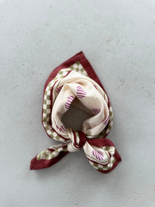 Oscar mini scarf - hearts & green check