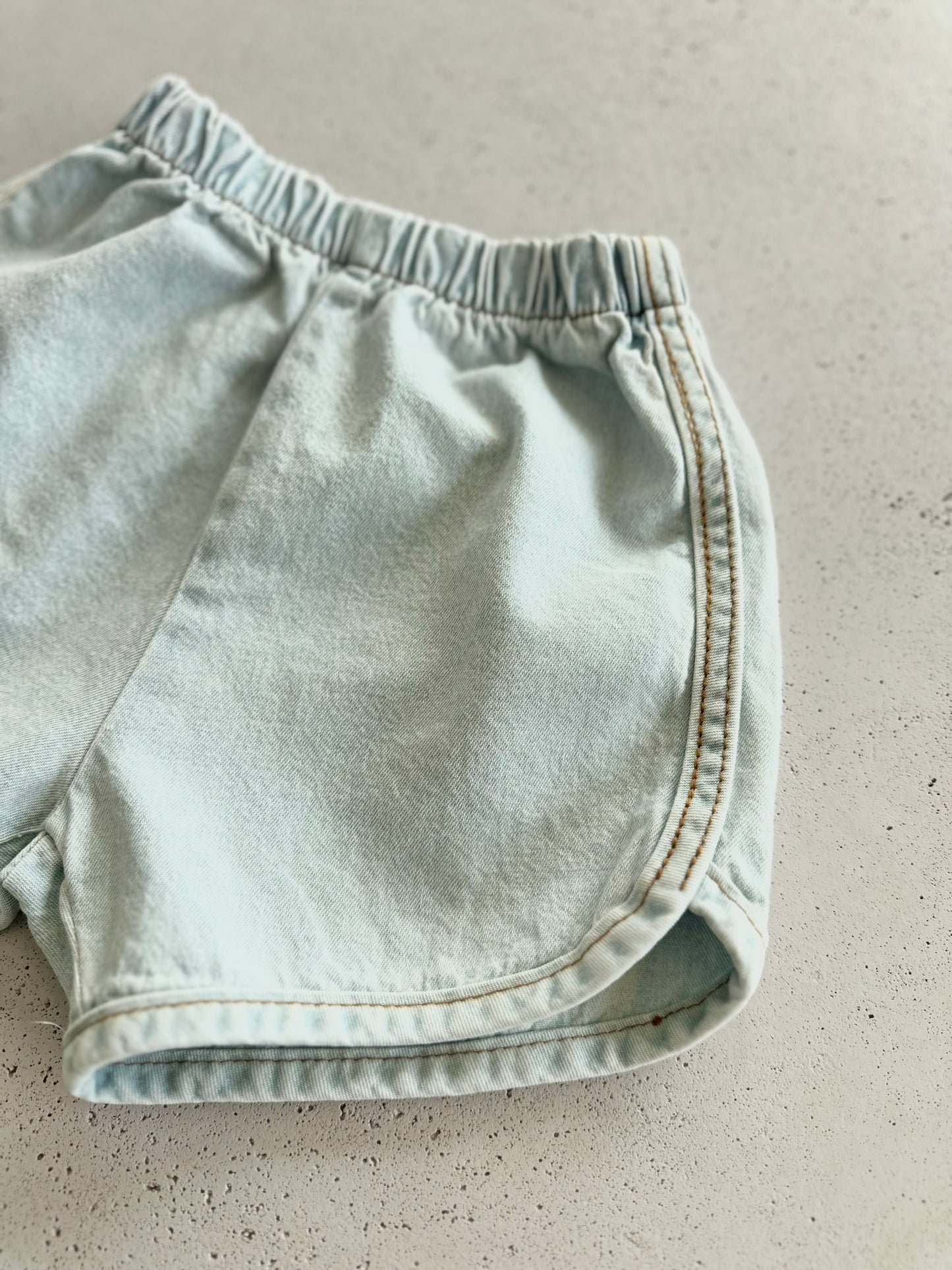 Billy Jean dolphin shorts - light blue