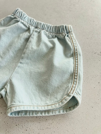 Billy Jean dolphin shorts - light blue