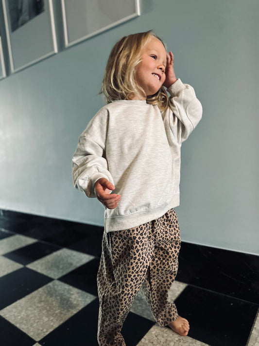 Patch pancake sweater - oatmeal