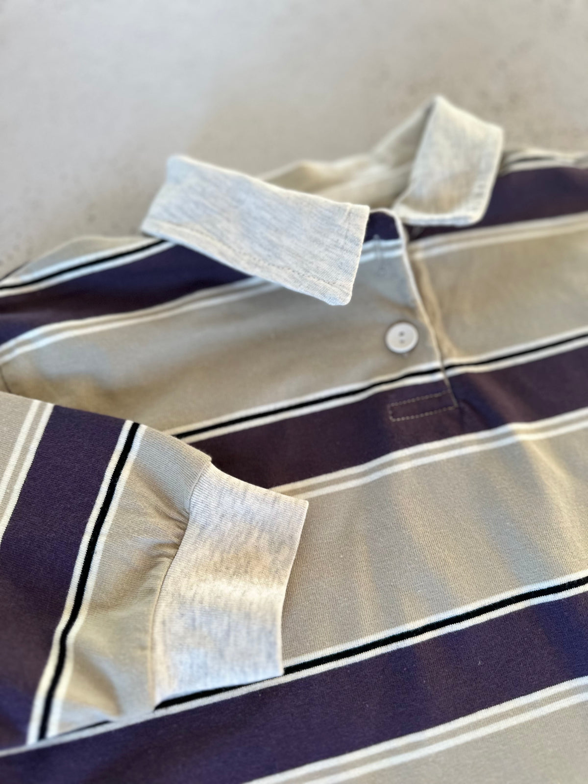 Tom longsleeve collar tee - grey/plum
