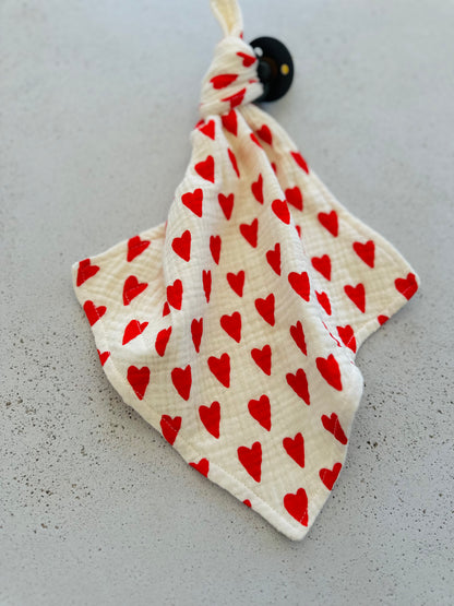 Pacifier cloth cuddle - j'adore hearts