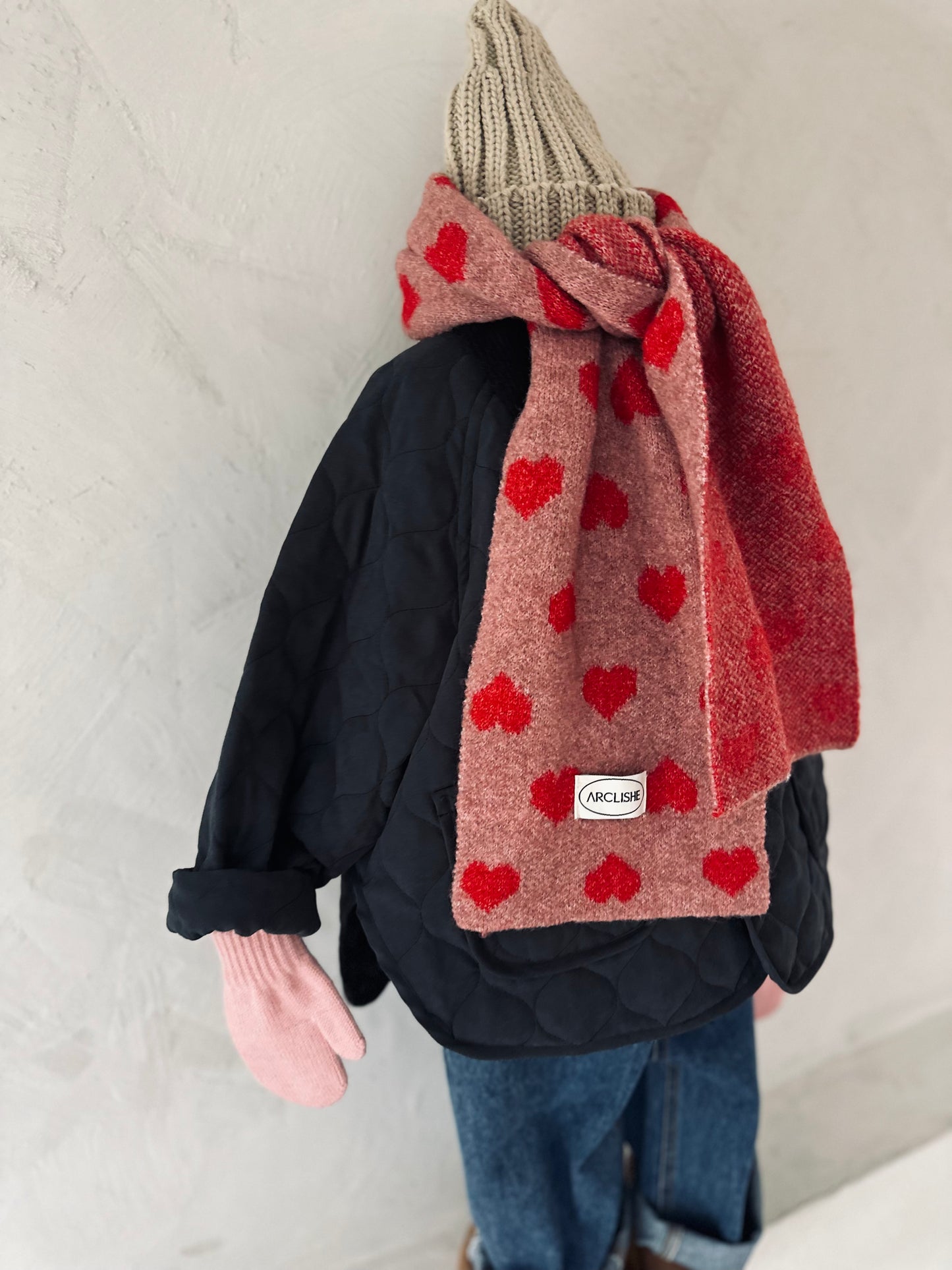 Bunny mittens with cord