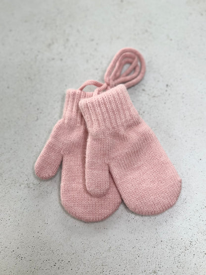Bunny mittens with cord